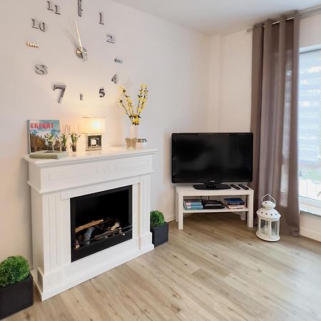 Schoene Helle & Gemuetliche Wohnung In Altstadtnaehe Erfurt Rum bild