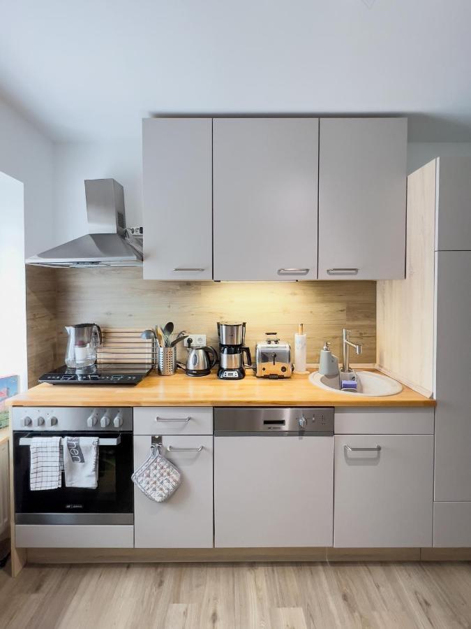 Schoene Helle & Gemuetliche Wohnung In Altstadtnaehe Erfurt Rum bild